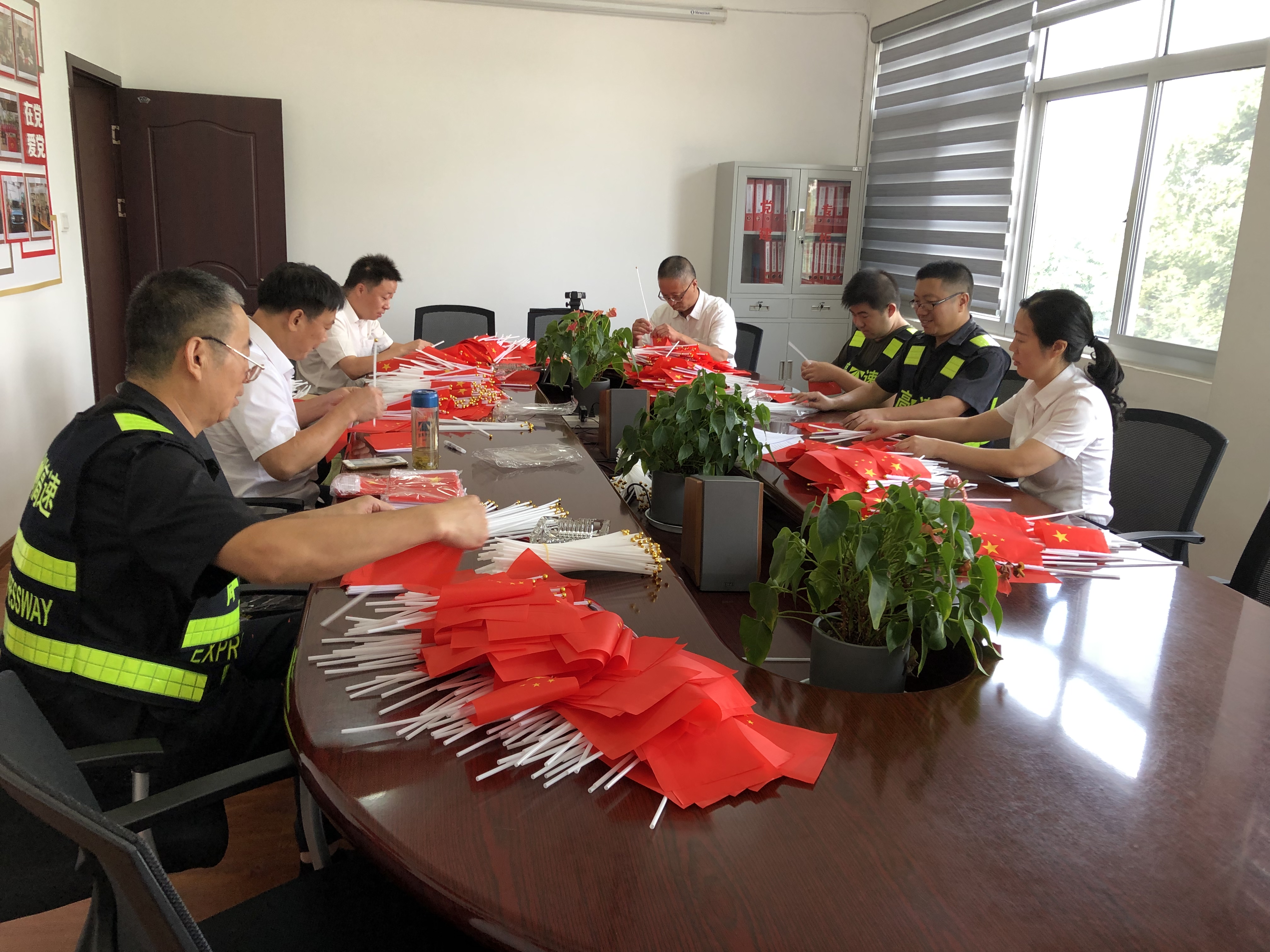 1664440206312197.jpg 照片1 制國(guó)旗洪清源拍攝.jpg